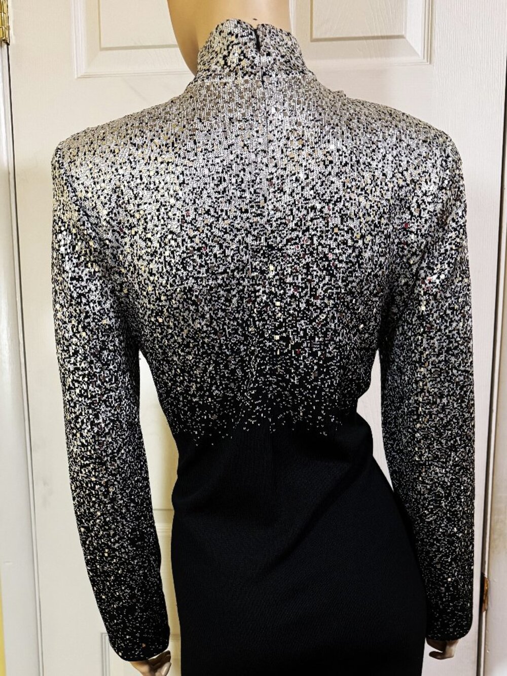 Excellent St John Ombre Silver to fading Black Evening Dress sz 12 WOW - Picture 7 of 11